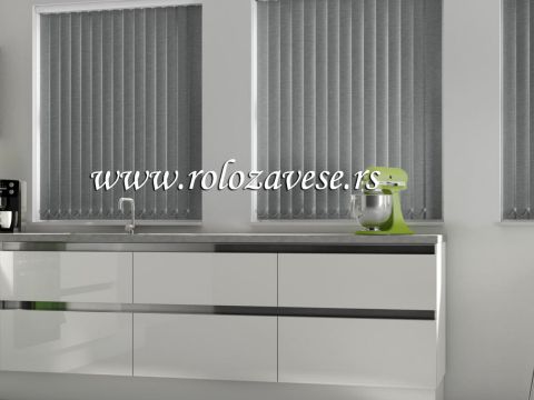 Trakaste zavese za kuhinju mogu dati jednu posebnu dizajnersku notu celoj prostoriji.