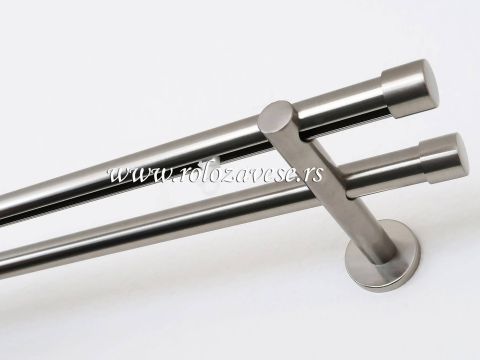 U našoj ponudi možete pronaći stilske garnišne za zid u četiri osnovne boje uz besplatne kukice.