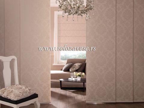 Možete dizajnirati vaš panel mehanizam od rustičnih materijala za zavese ili draperije.