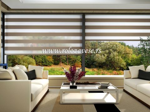 Uvek možete postaviti zebra zavese na mesto koje je namenjeno za izlaz na terasu.