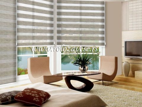 Prugaste zebra zavese poseduju posebno hrapavo platno koje se može osetiti na dodir.