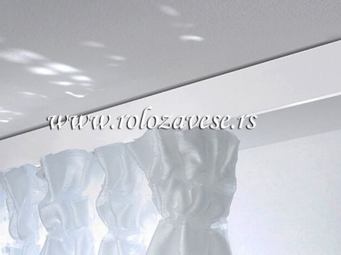 Bele INOX garnišne izgledaju kao dugačak pravougaonik i mogu se postaviti na zid ili plafon.