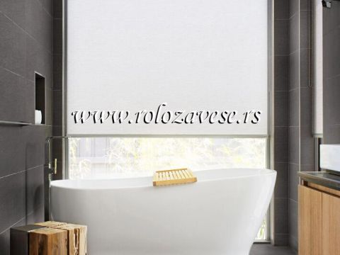Ugradite sebi rolo mehanizam za kupatila od platna koji je otporan na vodu.